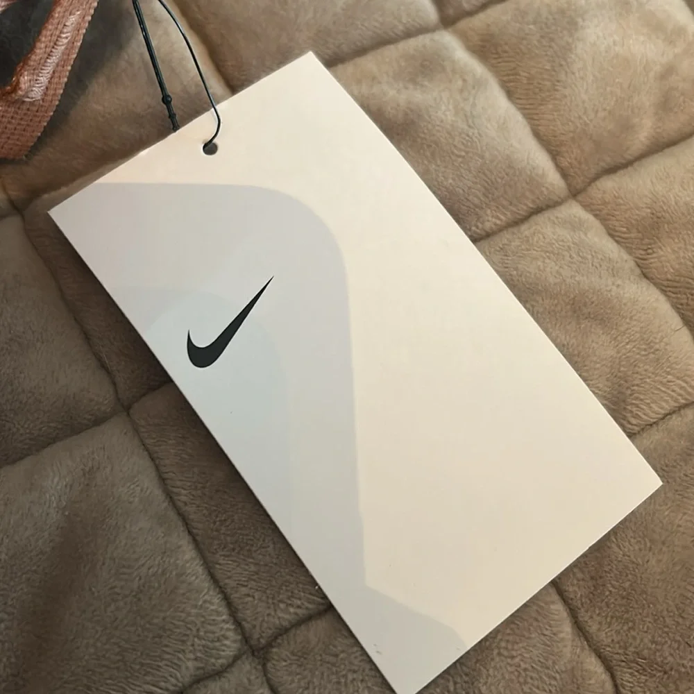 Nike Pink Backpack NWT - Picture 2 of 4